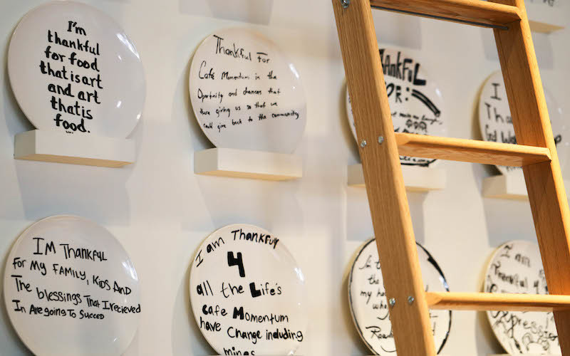 plates with thank you notes
